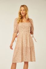 VESTIDO MIDI COM MANGA