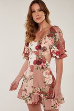 VESTIDO CURTO COM FENDA NA COSTELA
