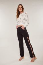 CALÇA COM DETALHE EM V