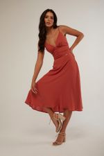 VESTIDO PLINSSADO ENTRE- MEIO