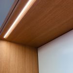 Perfil de Led de Sobrepor Canto 90 Graus em Alumínio com Difusor 28mm - Homeney