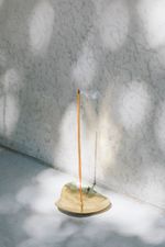 incensário latão orgânico