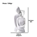 Escultura Casal Abraçando em Gesso Decoração Minimalista Romântica para Sala e Quarto