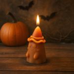 Forma de Silicone Fantasma com Chapéu – Ideal para Velas Artesanais de Halloween