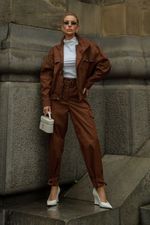 Calça Alfaiataria Cargo Thaís Marrom