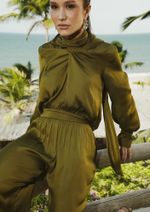 Blusa Echarpe Renata Verde