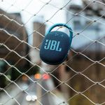 Caixa de Som JBL Clip 4