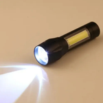 Lanterna Xpe C/Zoom À Prova D'água A2