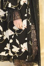 Kimono Mona Bordado Floral Preto