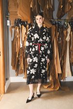 Kimono Mona Bordado Floral Preto