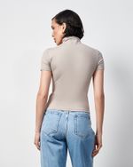 Blusa em Poliamida Manga Curta Com Gola | Simetria - Mocca