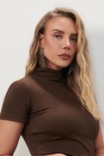 Blusa em Poliamida Manga Curta Com Gola | Simetria - Espresso
