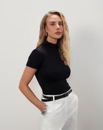 Blusa em Poliamida Manga Curta Com Gola | Simetria - Preto