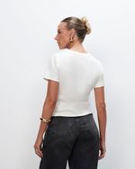 T-shirt em Algodão Pima | Flora - Off White