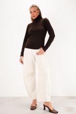 Blusa em Tricô Gola Alta | Aspen - Café