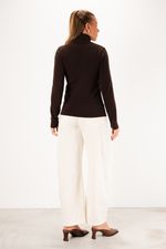 Blusa em Tricô Gola Alta | Aspen - Café
