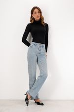 Blusa em Poliamida Manga Longa Com Gola | Linha - Preto