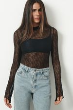 Blusa em Renda | Bliss - Preto