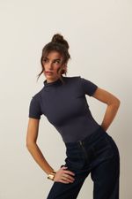 Blusa em Poliamida Manga Curta Com Gola | Simetria - Marinho
