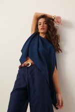 Blusa Ampla Assimétrica | Free - Marinho
