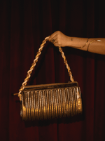 Bolsa Baguete 55 Ouro Cromado 