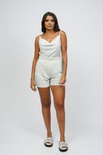 Short box em lurex com bolsos.