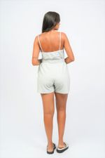 Short box em lurex com bolsos.