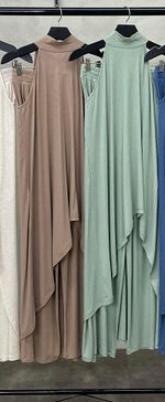 Conjunto feminino em malha de calça e blusa
