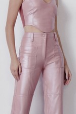 Calça Cargo de Couro com bolsos laterais Silk Rosé