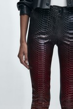 Calça de Couro Python Degrade Dark Red 