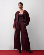 Calça de Jacquard Onça Vinho