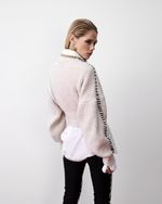 Blusa de Tricot Off White com Detalhes em Couro