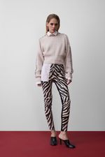 Blusa de Tricot Off White com Detalhes em Couro