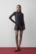 Vestido de Couro com Cinto Preto