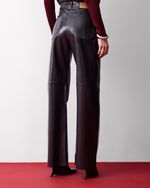 Calça WideLeg de Couro Chumbo Vinil