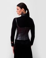 Blusa Regata de Couro Chumbo Vinil