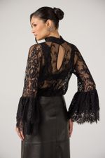 Blusa de Renda Manga Longa Preta