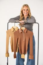 Blusa Tricot Canelada com Detalhes em Couro Cinza