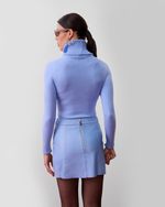 Blusa de Tricot com Gola Alta e Frente em Couro Azul Claro
