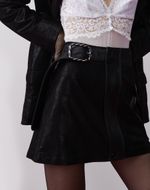 Mini Saia de Couro com Cinto Preto Craquelado