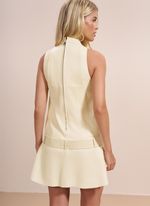 Vestido de Couro com Cinto Amarelo