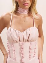 Vestido de Couro Midi com Decote Coração e Detalhes em Renda Rosa Claro