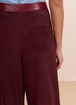 Calça de Chamois Pantalona com Cós de Couro Bordô
