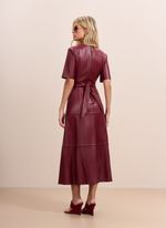 Vestido de Couro Midi com Decote 