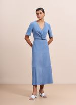 Vestido de Chamois com Decote 