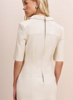Vestido de Couro Midi com Drapeado Frontal Off-White