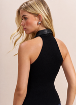 Regata Cavada de Tricot com Gola de Couro Preto