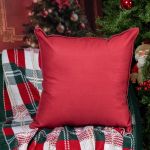 Almofada Natalina Decorativa com Mini Aba 43x43cm Dupla Face Verde e Bordô