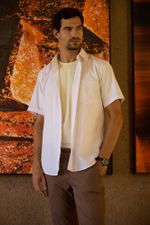 CAMISETA DE ALGODÃO COM GOLA REDONDA