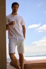 CAMISETA DE ALGODÃO COM GOLA PORTUGUESA